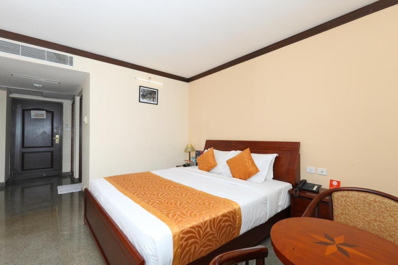 Oyo 15925 Tommaso Hotels And Resorts Sriperumbudur ภายนอก รูปภาพ